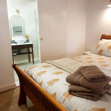La Loubiere - Guest house *